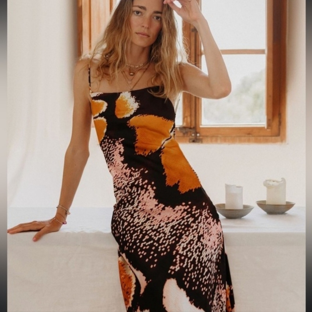 Chufy Laurel Maxi Dress - Picture 9 of 9